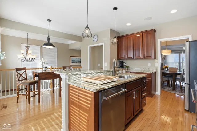 $410,000 | 806 Ivy Lane, Carmel, IN 46032