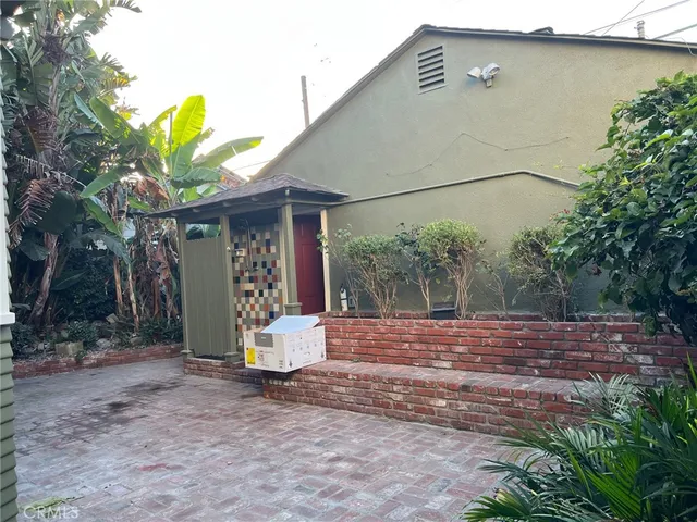 $7,000 | 207 9th Street, Huntington Beach, CA 92648