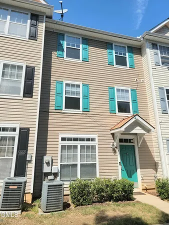 $1,950 | 2220 Valley Edge Drive, Unit 107, Raleigh, NC 27614
