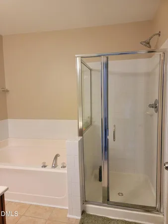 $1,950 | 2220 Valley Edge Drive, Unit 107, Raleigh, NC 27614