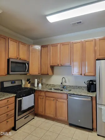 $1,950 | 2220 Valley Edge Drive, Unit 107, Raleigh, NC 27614