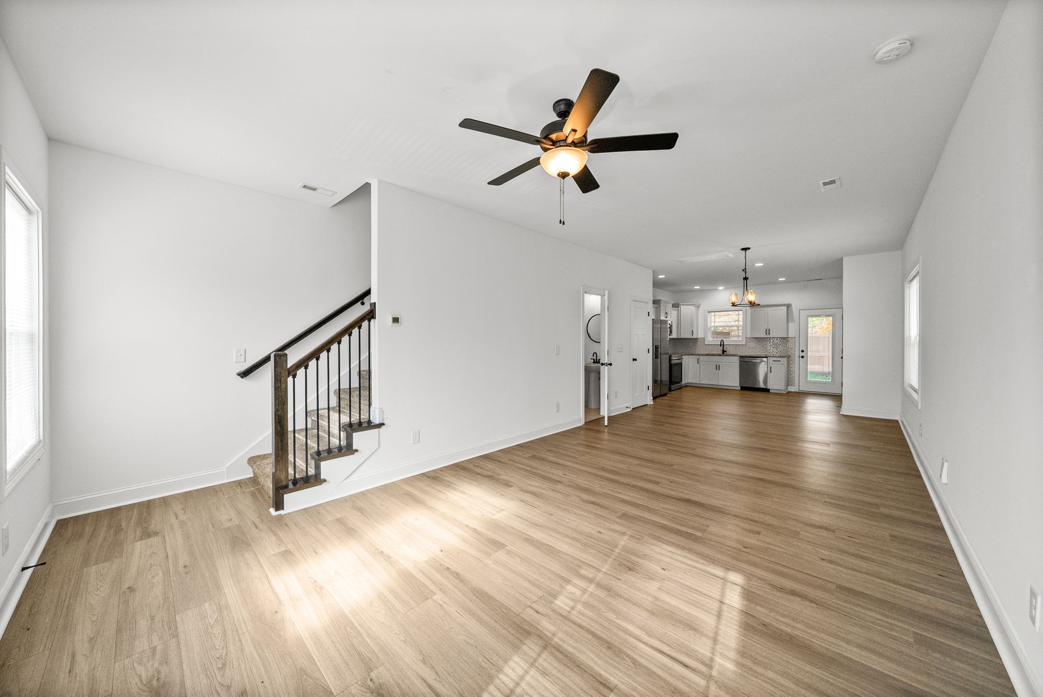 42 Cave Springs Road Clarksville, TN 37042 - Photo 3 of 24