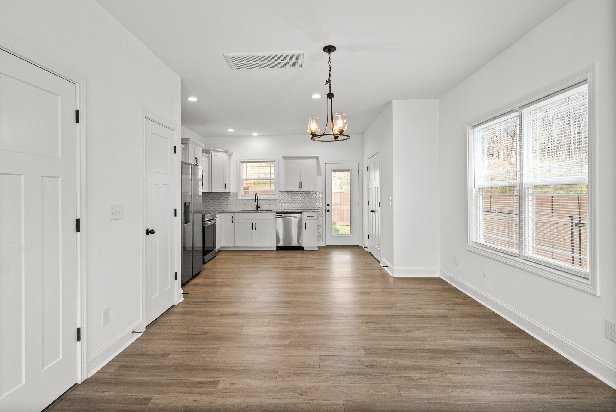 42 Cave Springs Road Clarksville, TN 37042 - Photo 5 of 24