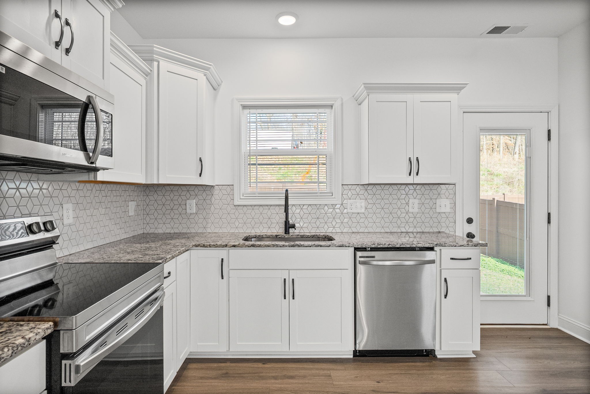 42 Cave Springs Road Clarksville, TN 37042 - Photo 7 of 24