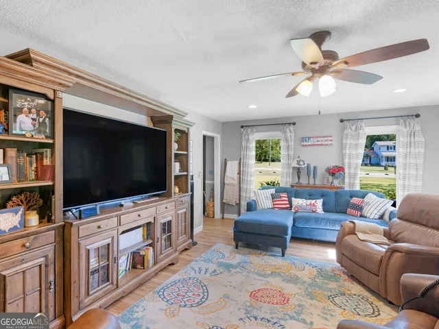 $289,000 | 3636 West Point Circle, Lizella, GA 31052