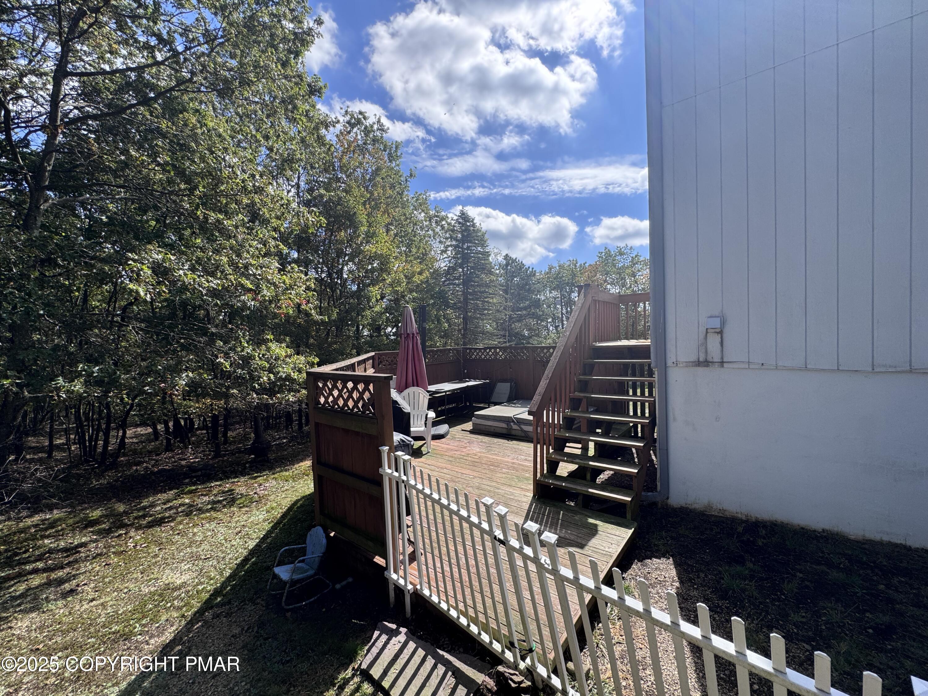 67 Seneca Road Albrightsville, PA 18210 - Photo 40 of 52 a view of a balcony with chairs