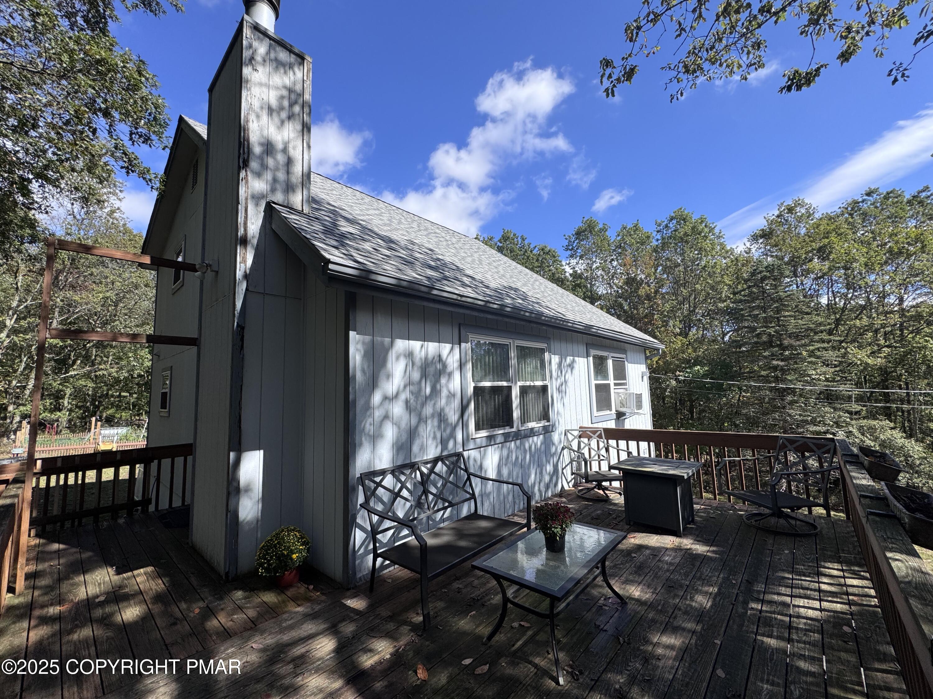 67 Seneca Road Albrightsville, PA 18210 - Photo 5 of 52