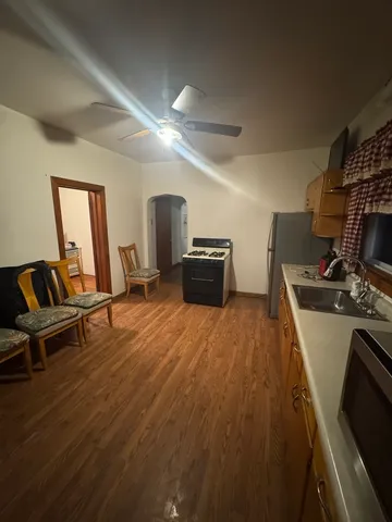 $1,600 | 3945 West 55th Place, Chicago, IL 60629