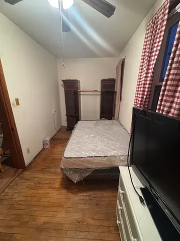 $1,600 | 3945 West 55th Place, Chicago, IL 60629