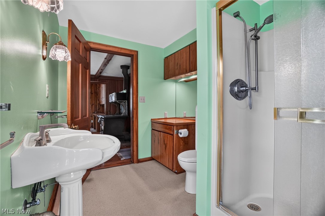 13721 Spring Street Burton, OH 44021 - Photo 29 of 47