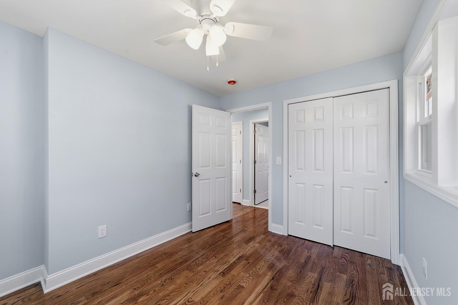 270 Alpine Way Old Bridge, NJ 08879 - Photo 3 of 36