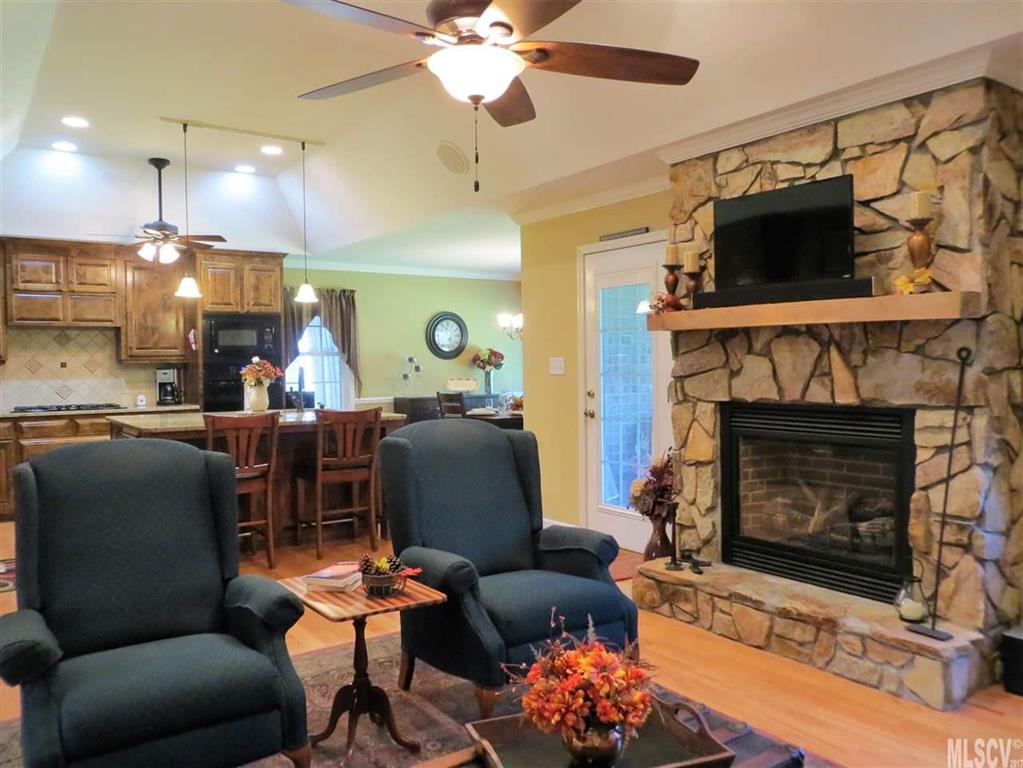 4566 Henry River Road Hickory, NC 28602 - Photo 3 of 25 Gallery Image 3