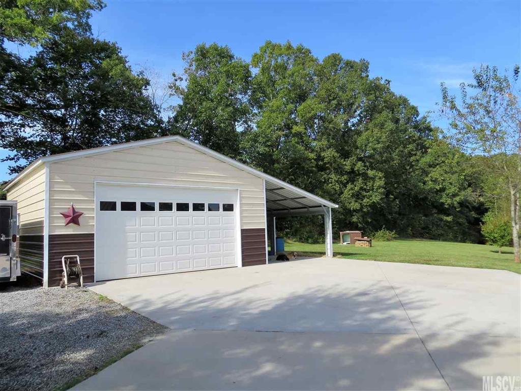 4566 Henry River Road Hickory, NC 28602 - Photo 22 of 25 Gallery Image 22