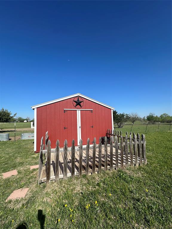 134-1112 1112th Rio Vista, TX 76093 - Photo 24 of 25 a view of a back yard
