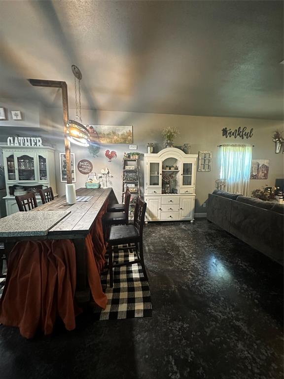 134-1112 1112th Rio Vista, TX 76093 - Photo 3 of 25 a dinning table and chairs in a room