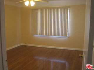 4964 Valley Ridge Avenue View Park, CA 90043 - Photo 10 of 19