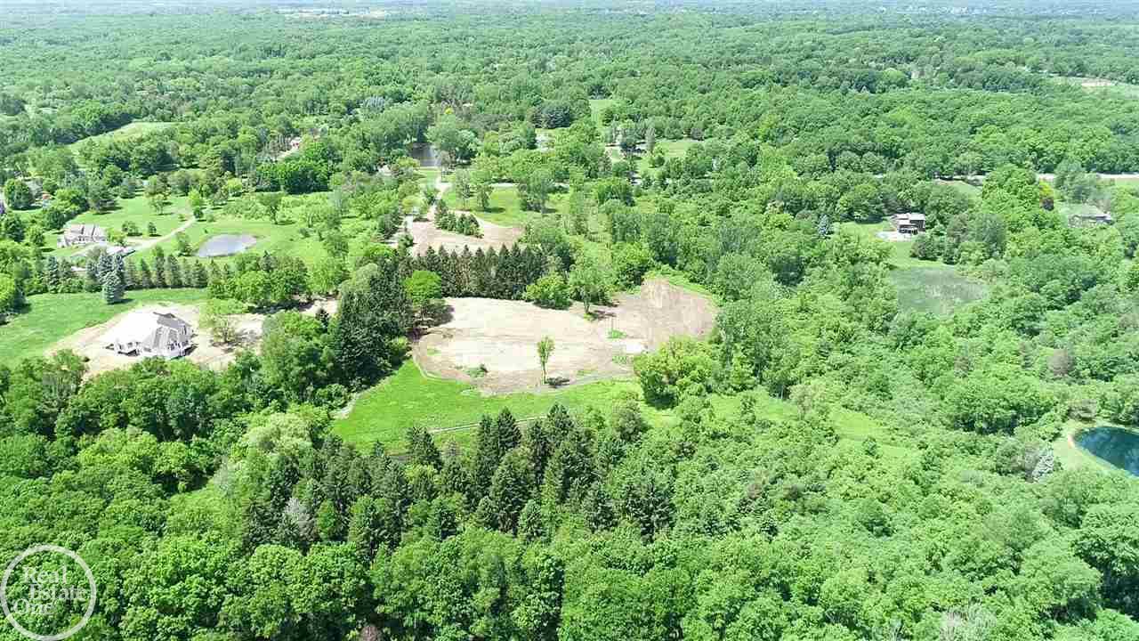 2425 Adams Road Oakland, MI 48363 - Photo 10 of 21