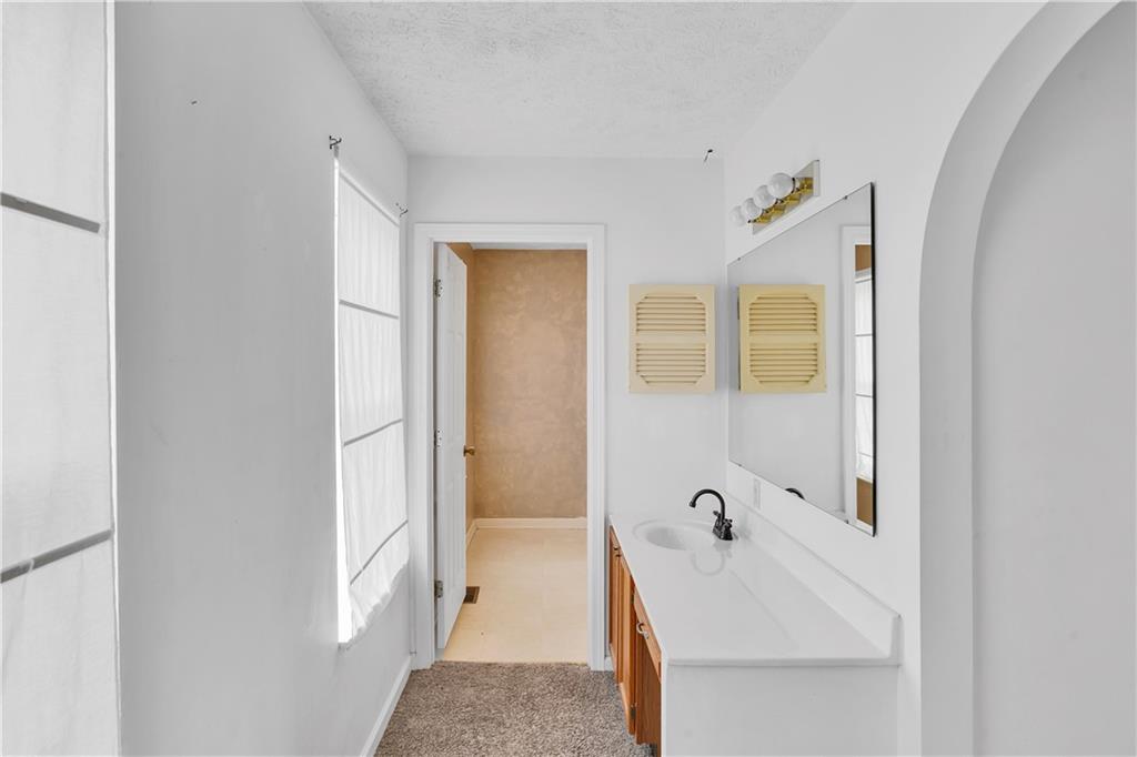 537 Jackson Drive Apollo, PA 15613 - Photo 23 of 38 Dressing Area