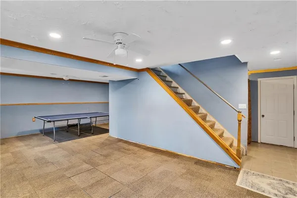 a view of entryway