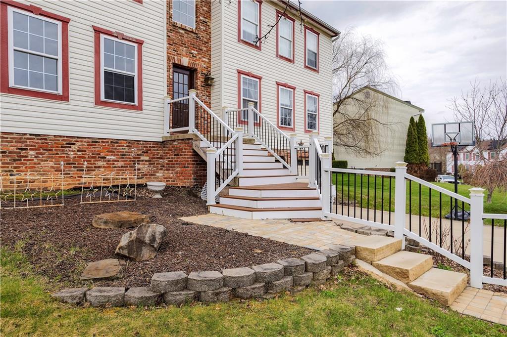 537 Jackson Drive Apollo, PA 15613 - Photo 4 of 38