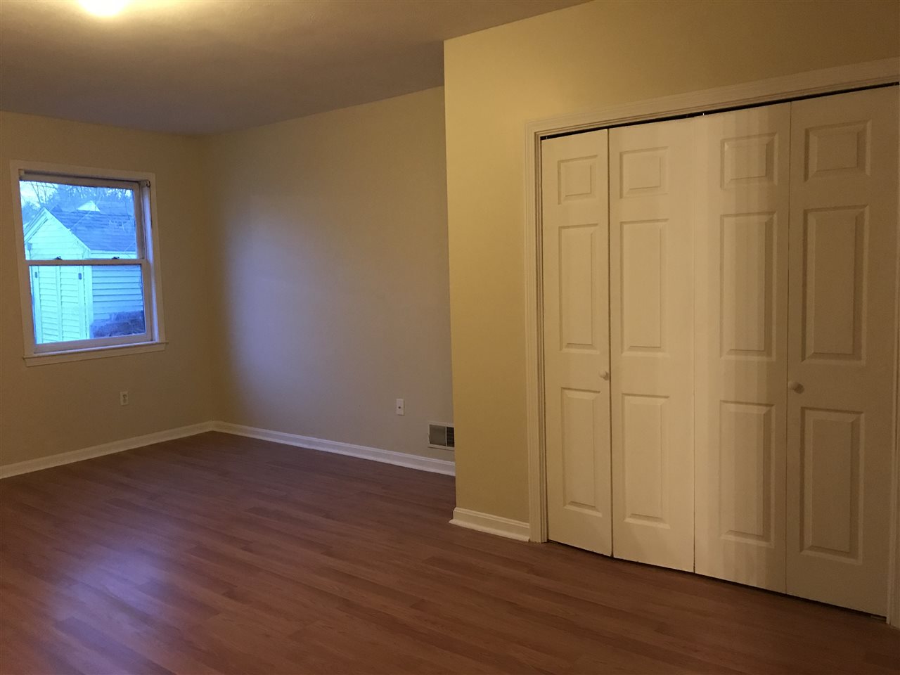 28 Riverside Drive Hudson, NH 03051 - Photo 11 of 14