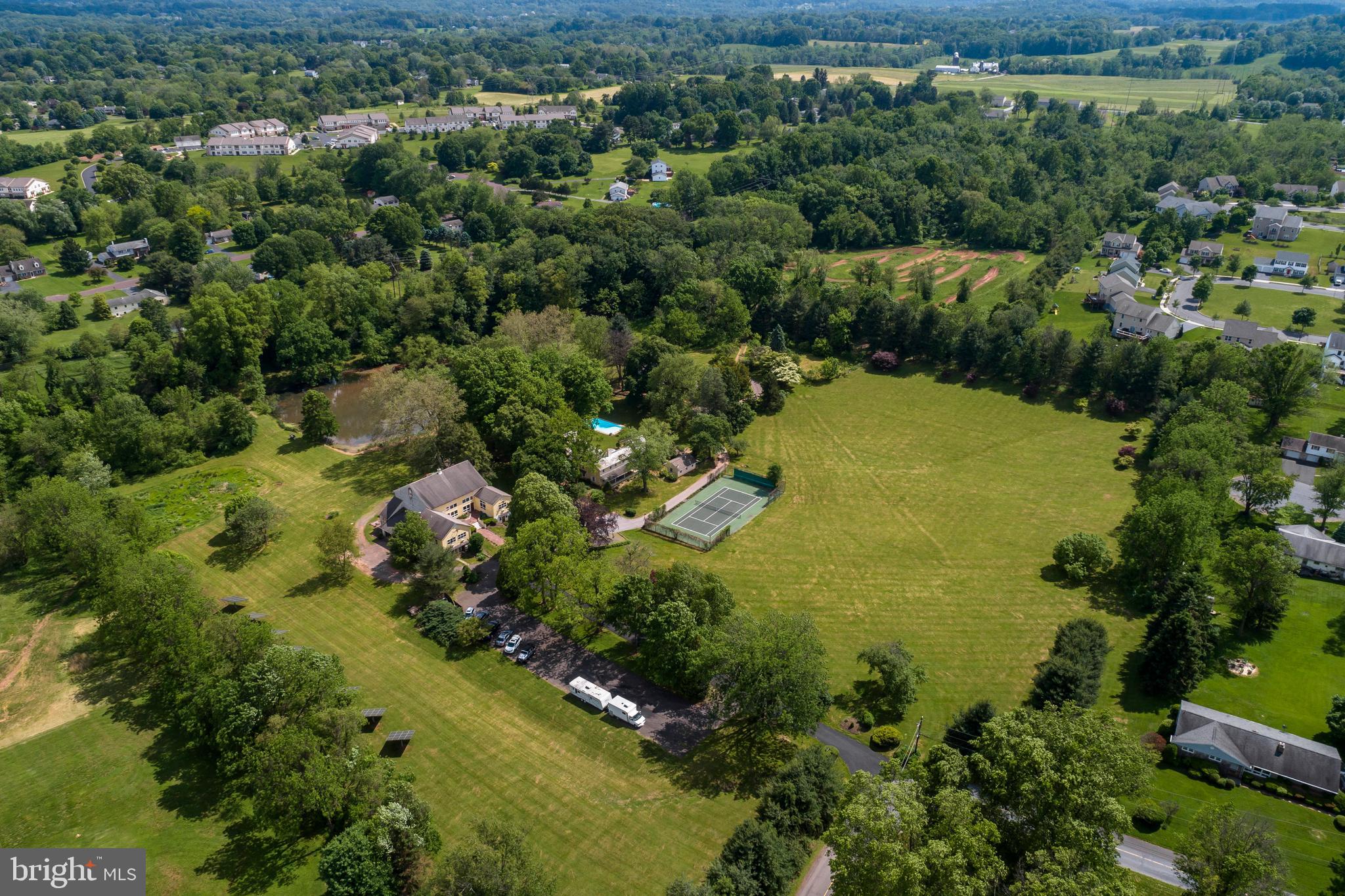 886 Vaughn Road Pottstown, PA 19465 - Photo 2 of 88