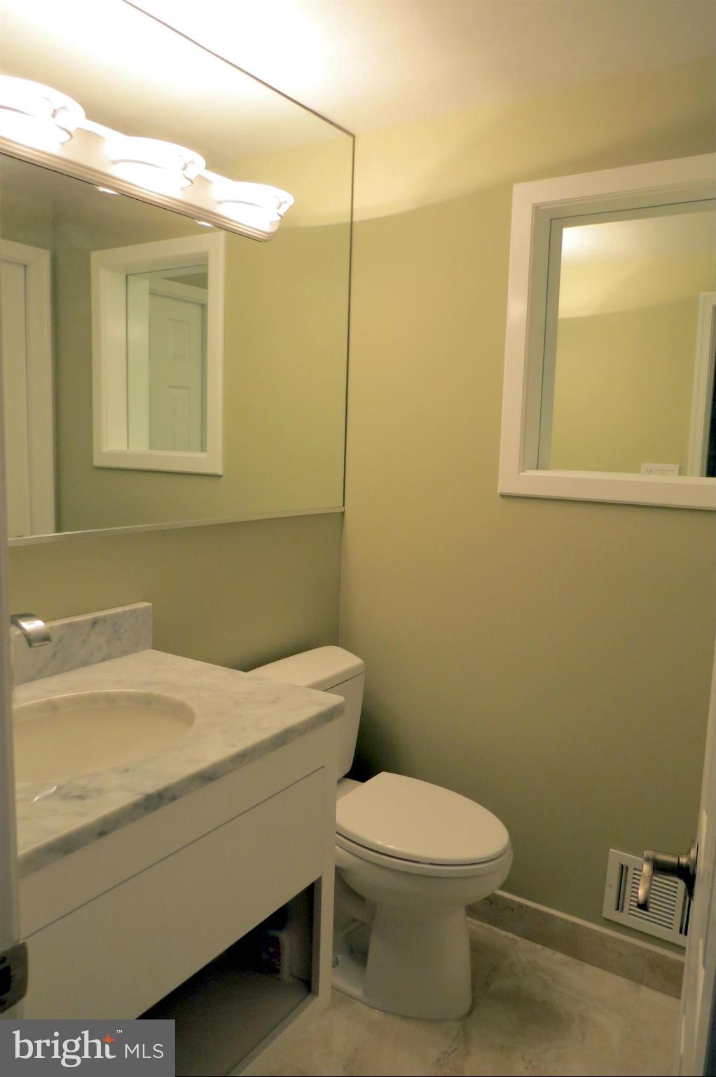 6 Over Ridge Court Potomac, MD 20854 - Photo 13 of 30 Bath