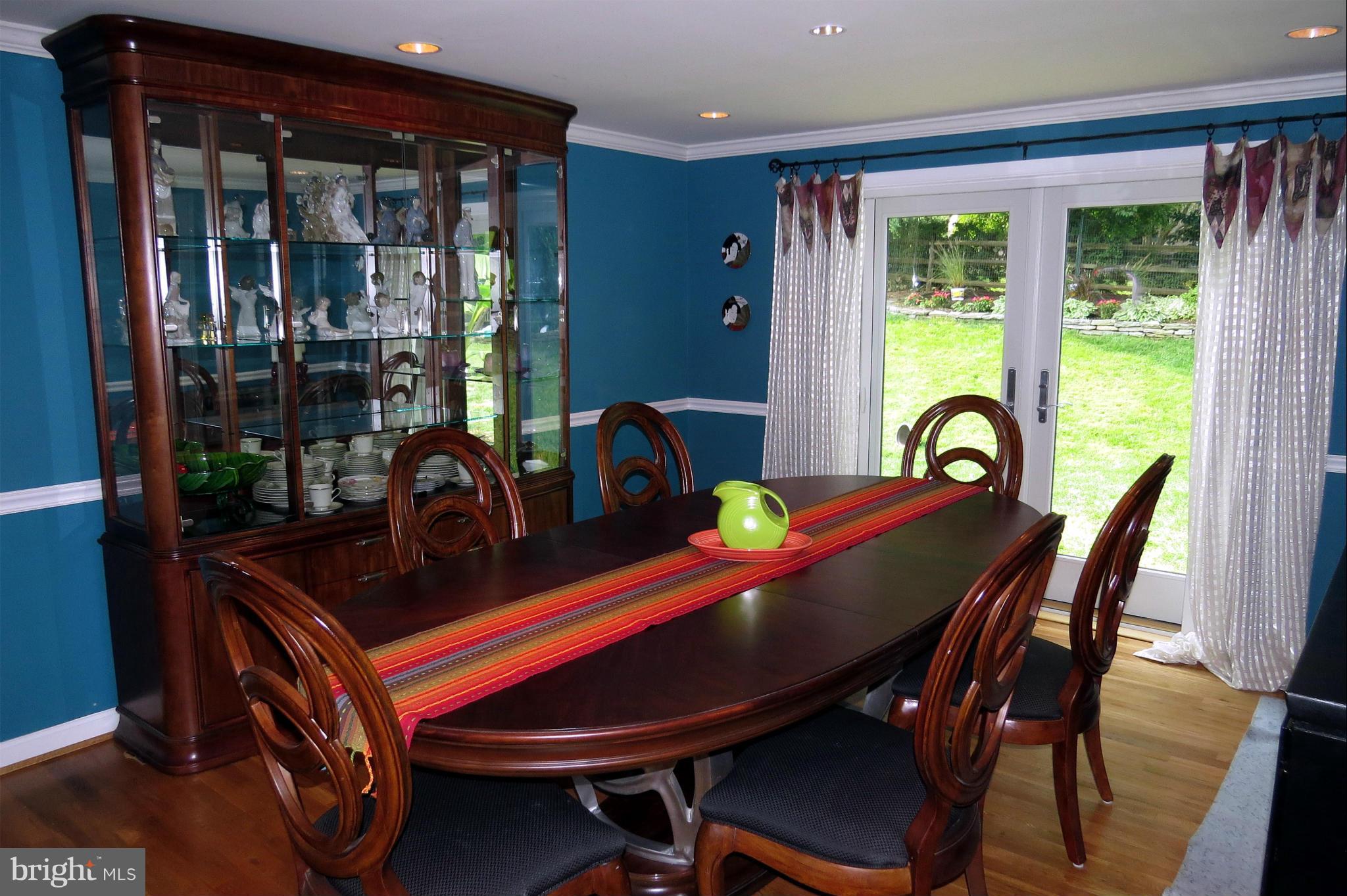 6 Over Ridge Court Potomac, MD 20854 - Photo 6 of 30 Dining Room