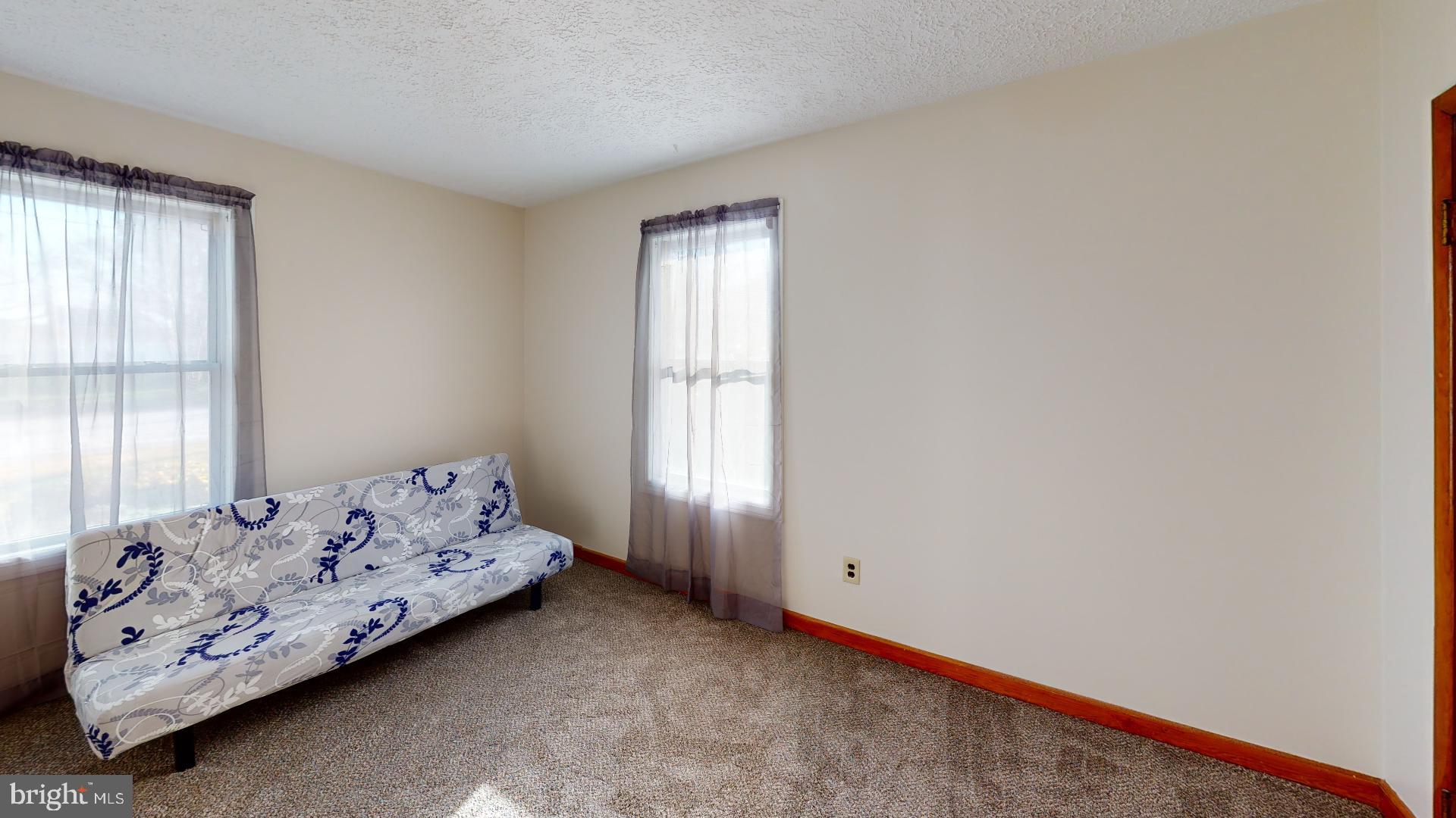 250 Wanda Road Pasadena, MD 21122 - Photo 8 of 24 Gallery Image 8