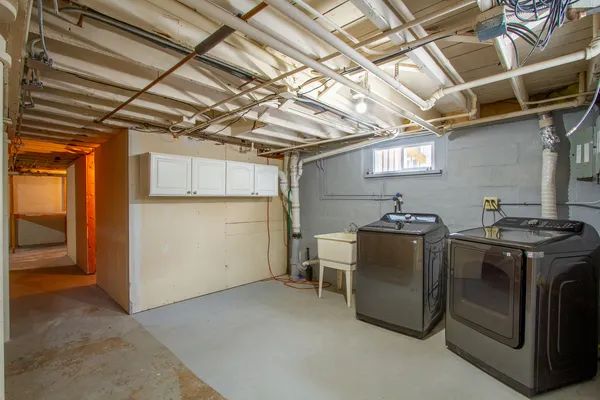 a view of a storage & utility room