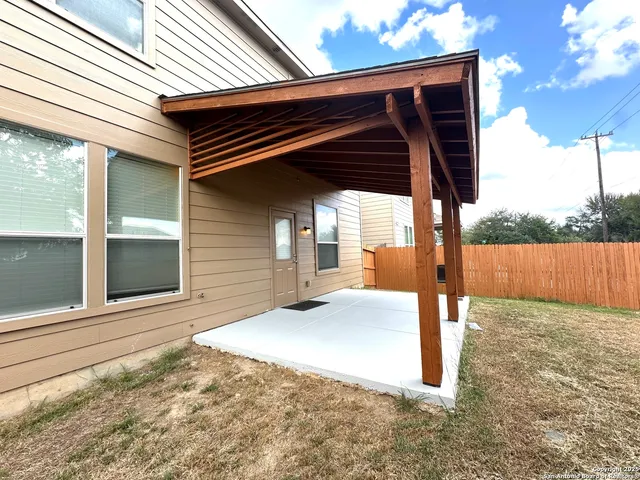 $2,200 | 3950 Bent Grass, San Antonio, TX 78261