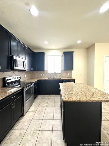 $2,200 | 3950 Bent Grass, San Antonio, TX 78261