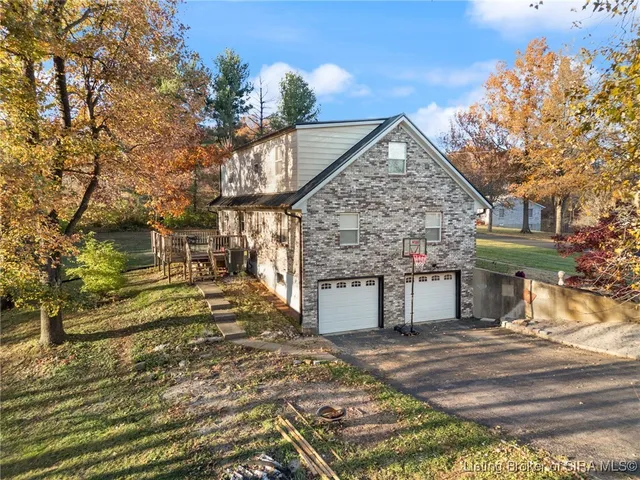 $393,000 | 3441 Country Lane Northeast, Lanesville, IN 47136