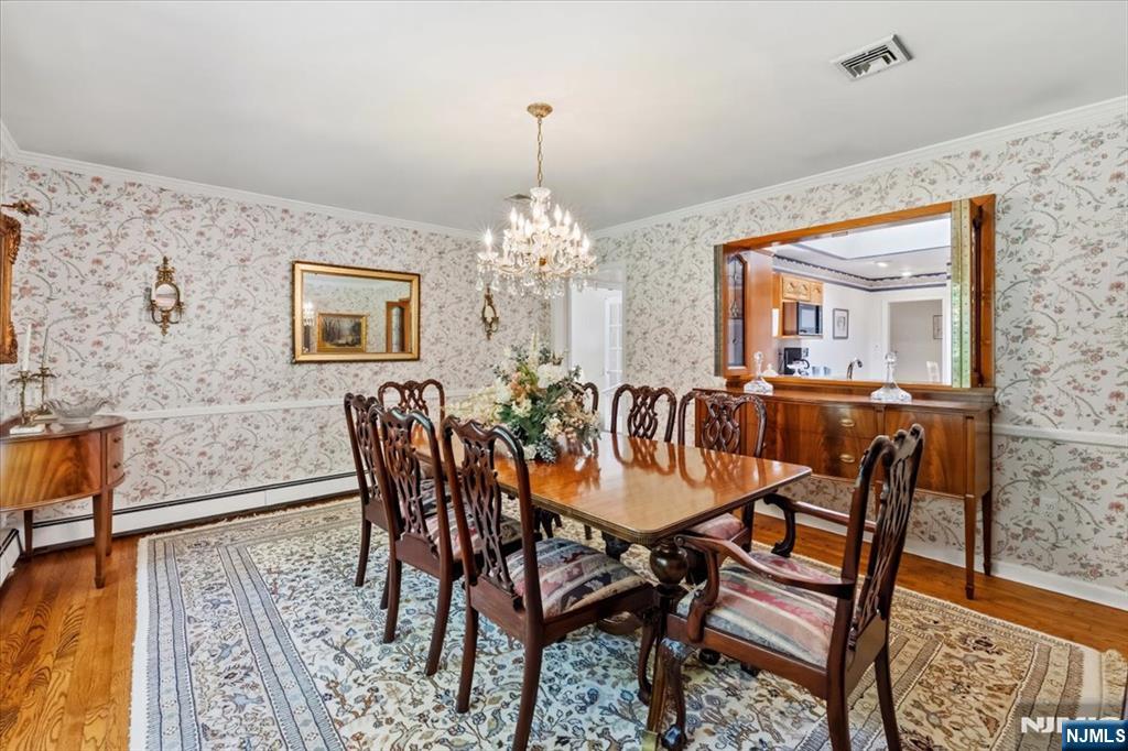 629 Lawlins Road Wyckoff, NJ 07481 - Photo 8 of 29 Gallery Image 8