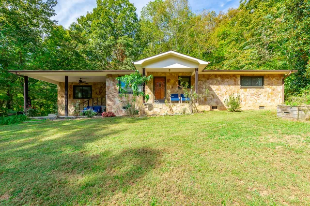$325,000 | 395 Dancing Fern Road, Sequatchie, TN 37374