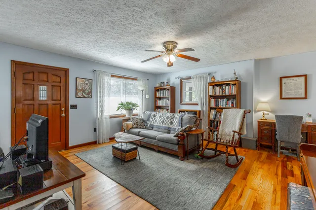 $325,000 | 395 Dancing Fern Road, Sequatchie, TN 37374