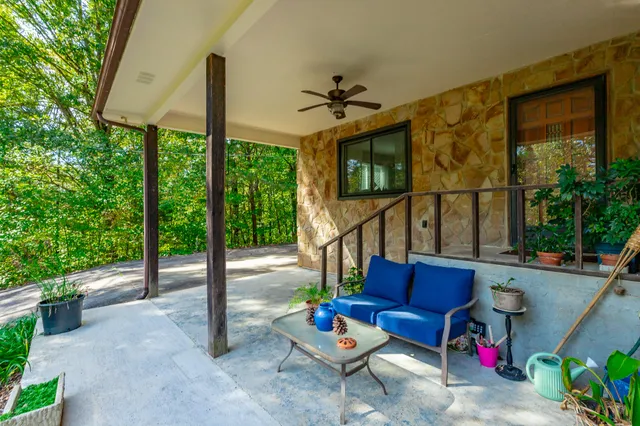 $325,000 | 395 Dancing Fern Road, Sequatchie, TN 37374