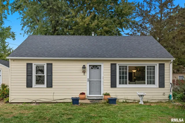 $3,500 | 5007 48th Street, Moline, IL 61265