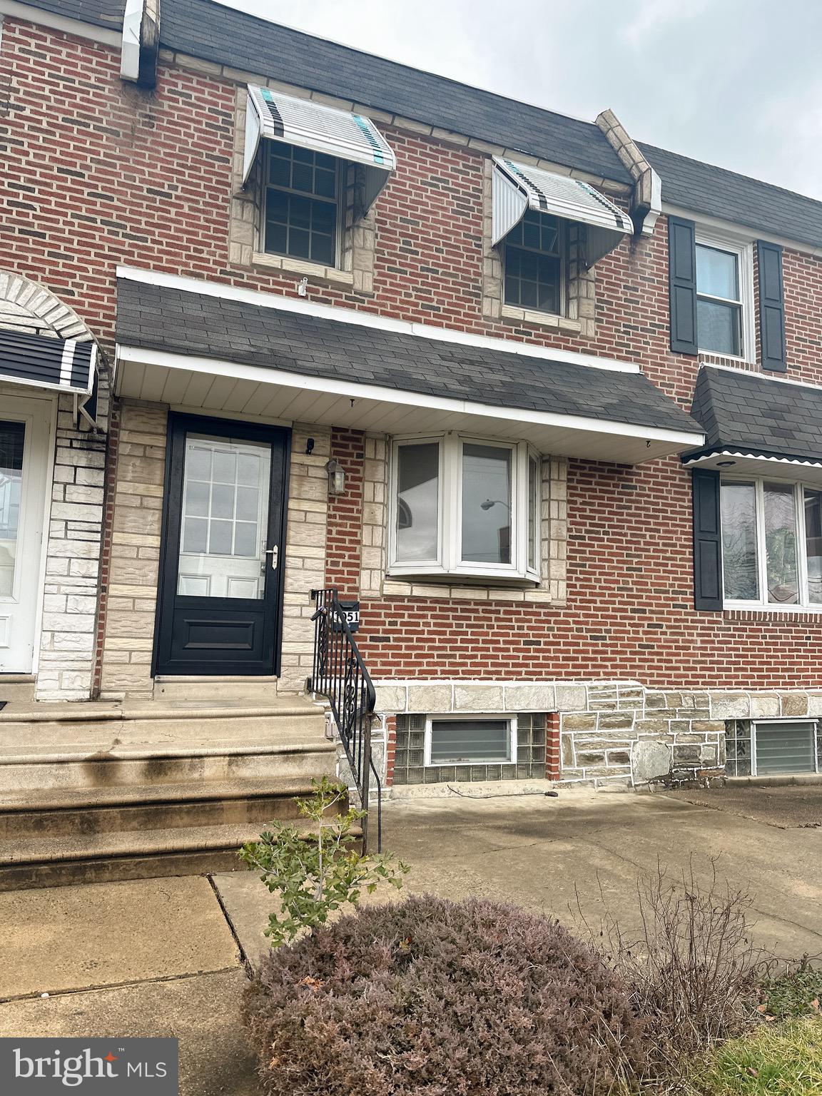 3051 Brighton Street Philadelphia, PA 19149 - Photo 2 of 16