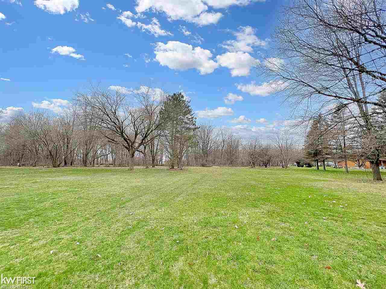 6265 North Belsay Road Flint, MI 48506 - Photo 4 of 50 50071917-3.JPG