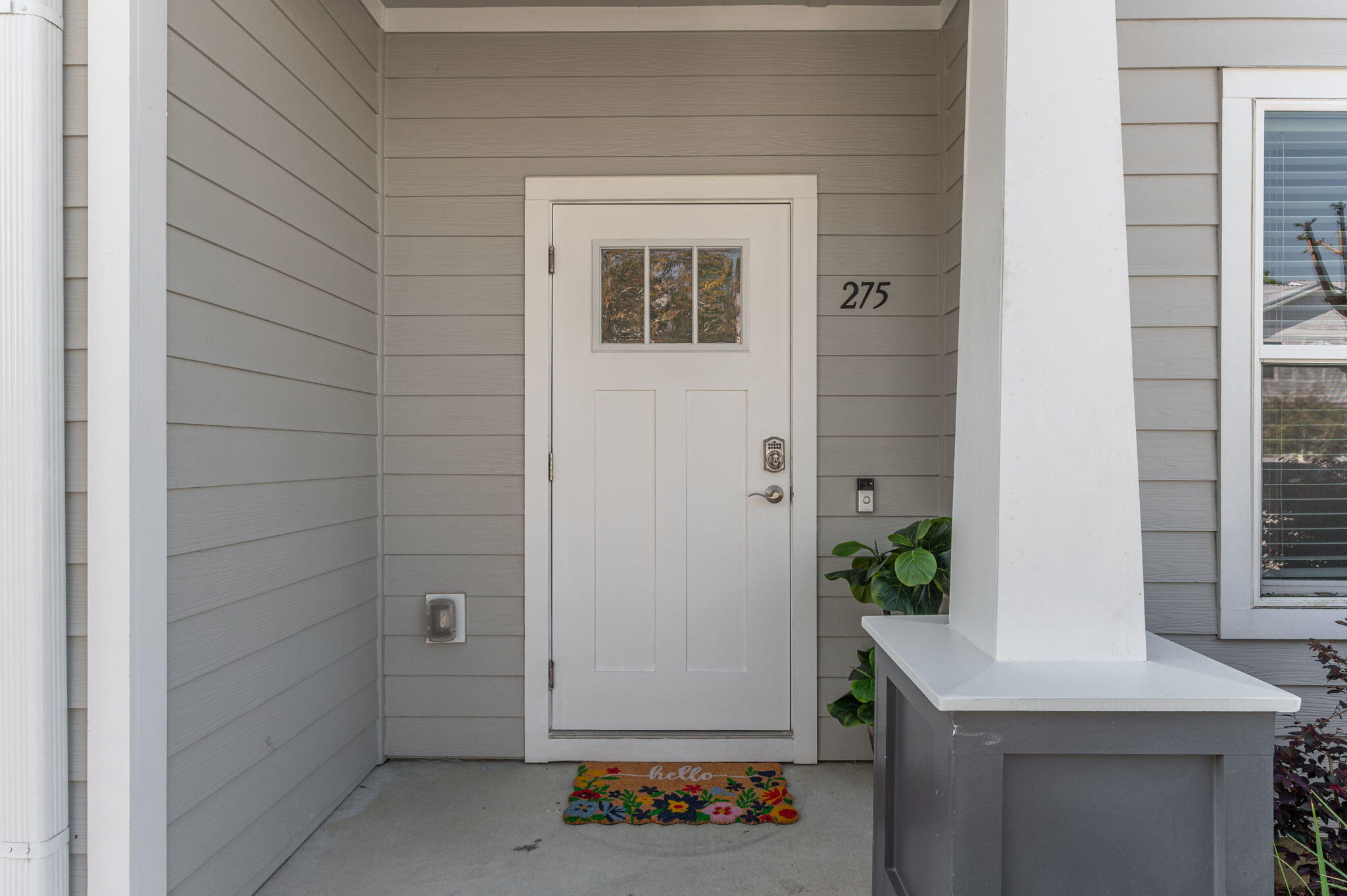 275 North Sand Palm Road, Unit 167VISTA Freeport, FL 32439 - Photo 3 of 40 a view of an entryway with wooden floor