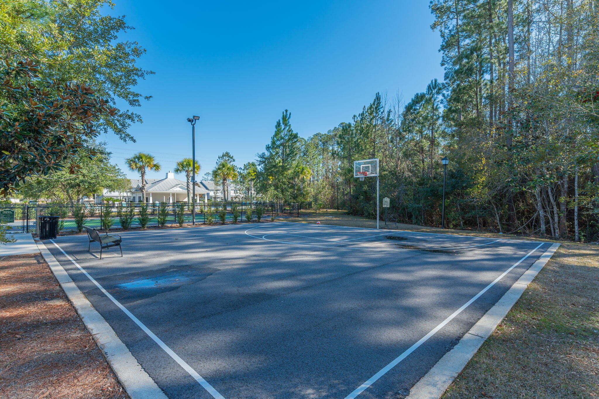 275 North Sand Palm Road, Unit 167VISTA Freeport, FL 32439 - Photo 37 of 40 a view of a basketball court