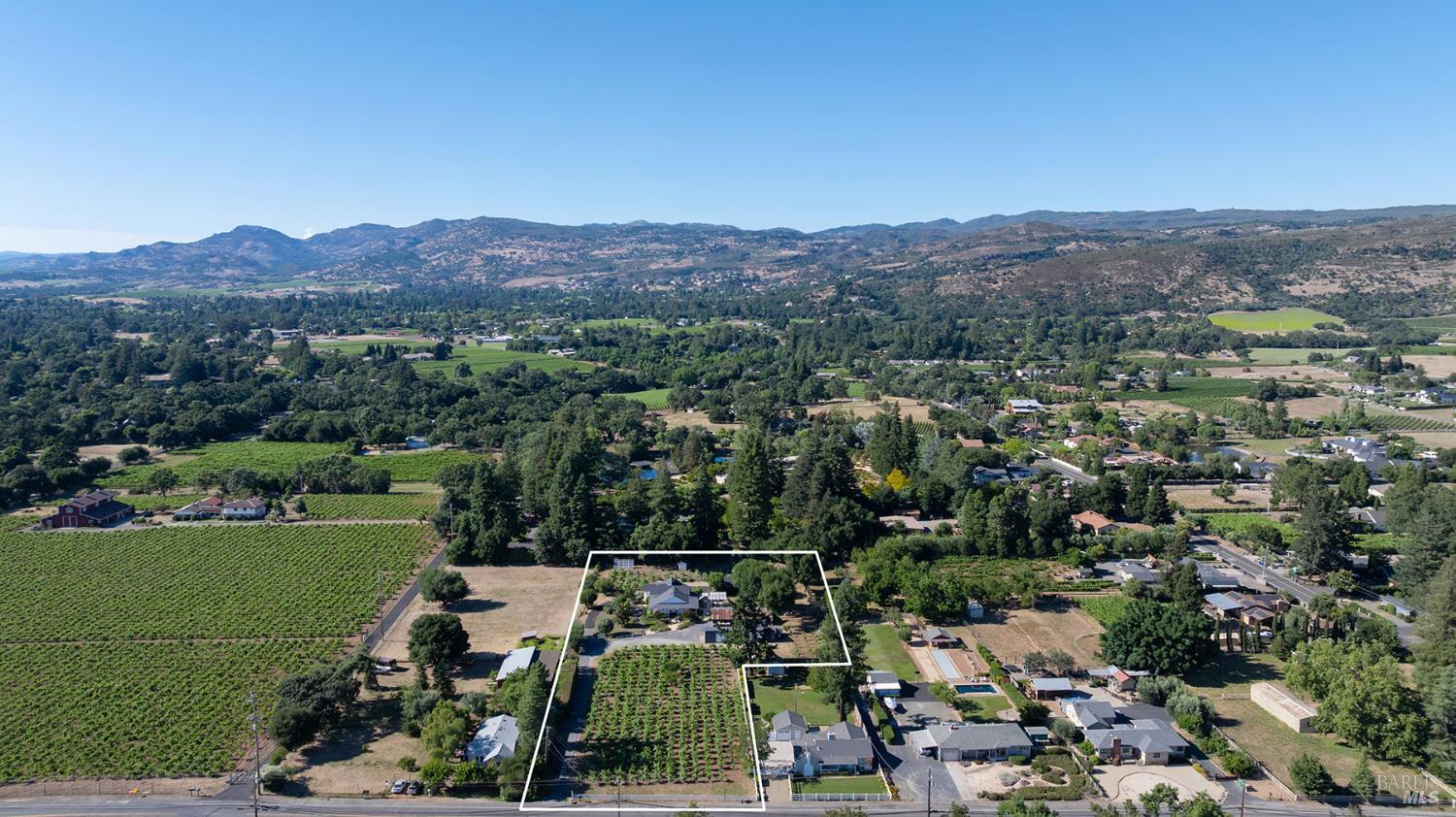 2032 Hagen Road Napa, CA 94558 - Photo 5 of 42