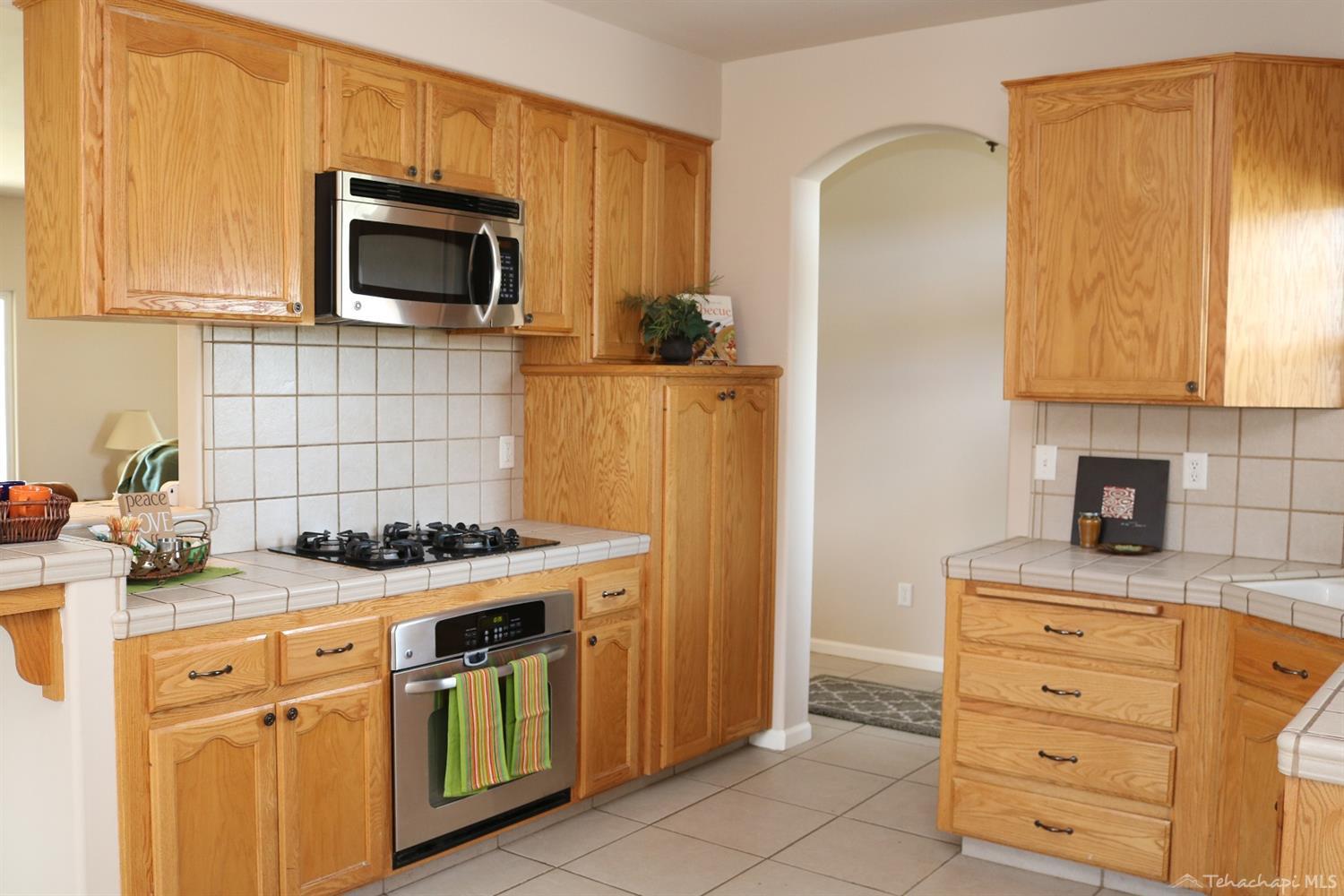 19412 Meadows Road Tehachapi, CA 93561 - Photo 22 of 45 Gallery Image 22