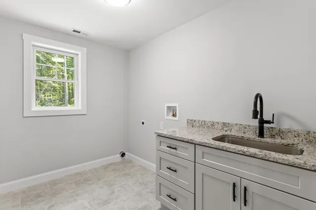 $798,900 | F88-9 McGettigan Road, Wilton, NH 03086