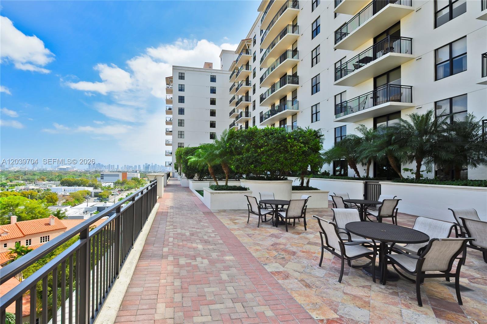 888 Douglas Road, Unit 910 Coral Gables, FL 33134 - Photo 27 of 32