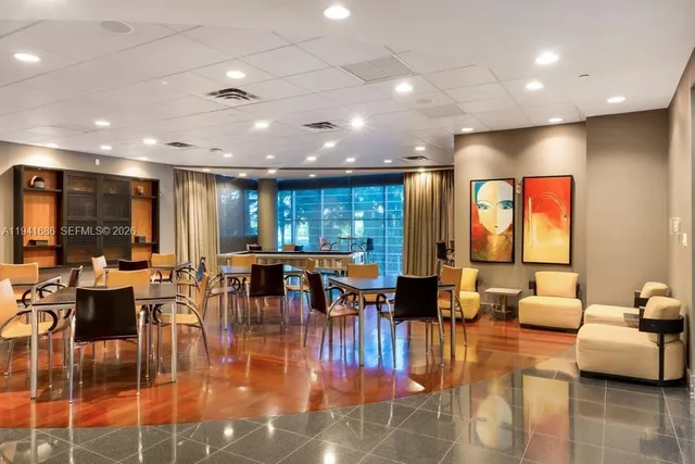 $1,700,000 | 9401 Collins Avenue, Unit 505, Surfside, FL 33154