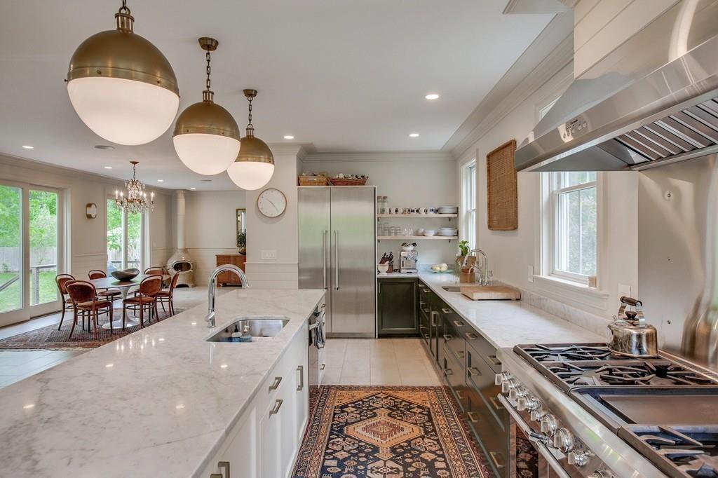 236 Carlisle Road Bedford, MA 01730 - Photo 6 of 29 Gallery Image 6