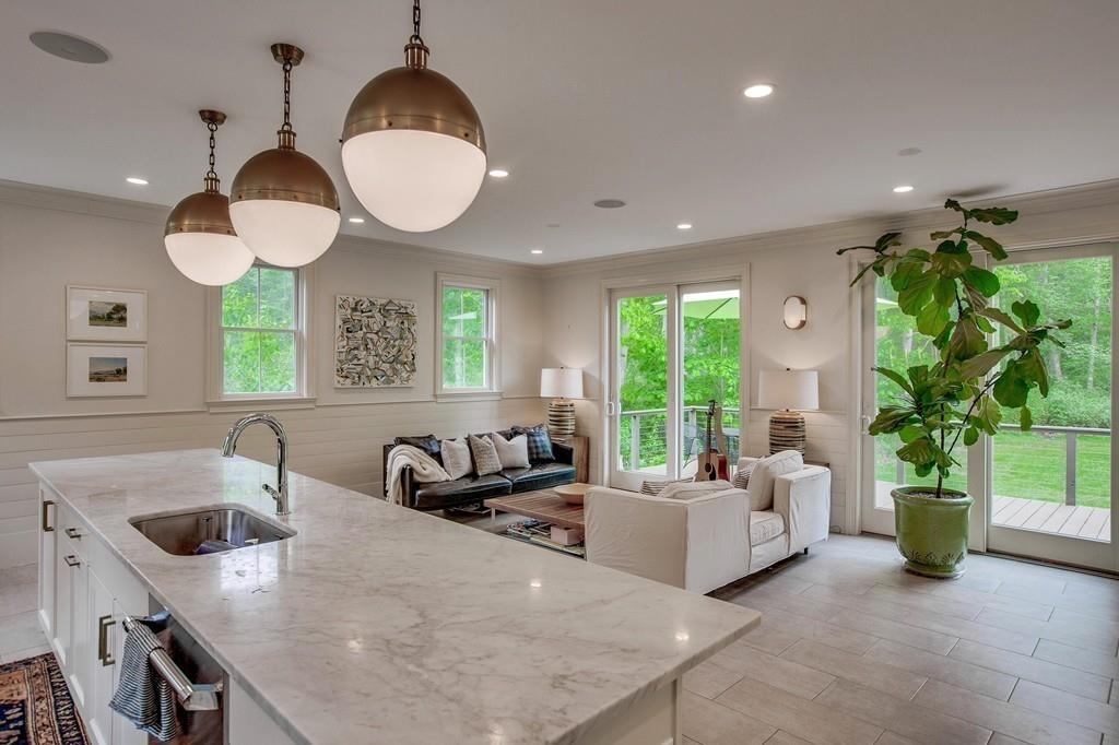 236 Carlisle Road Bedford, MA 01730 - Photo 8 of 29 Gallery Image 8