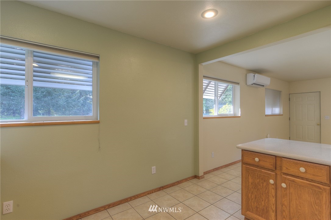 18720 Apricot Street Southwest Rochester, WA 98579 - Photo 6 of 23